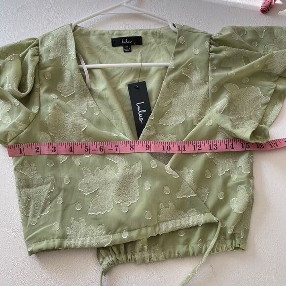 Lulus Green Floral Jacquard Puff Sleeve Tie Front Top XS NWT Elegant Blouse Sage - Picture 4 of 5